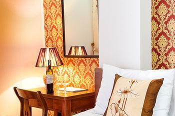 Và 4 Sao Gem Premier Luxury 4* Hà Nội
